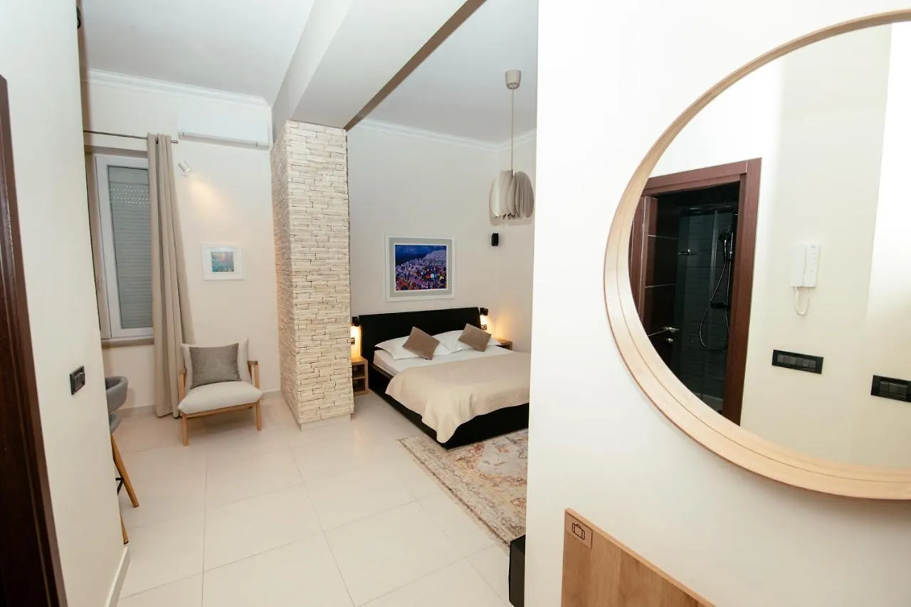 City Harbour Deluxe Suites Задар