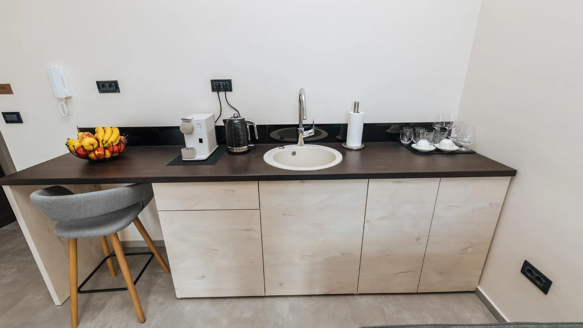 City Harbour Deluxe Suites Zadar Apartment
