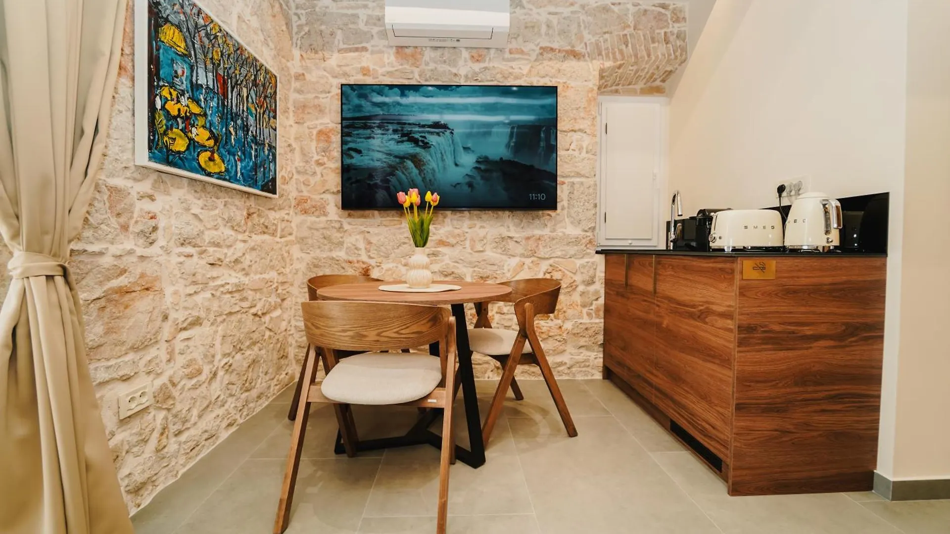 City Harbour Deluxe Suites Zadar Apartment